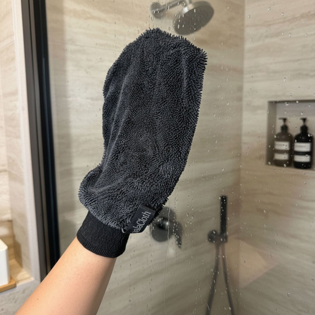 Glove – All-Purpose Cleaning Glove for Effortless Shine